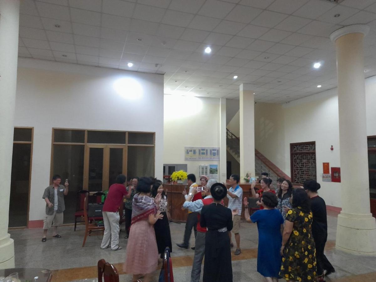 Khach San Vuon Quoc Gia Ba Be Hotell Bac Kan Exteriör bild