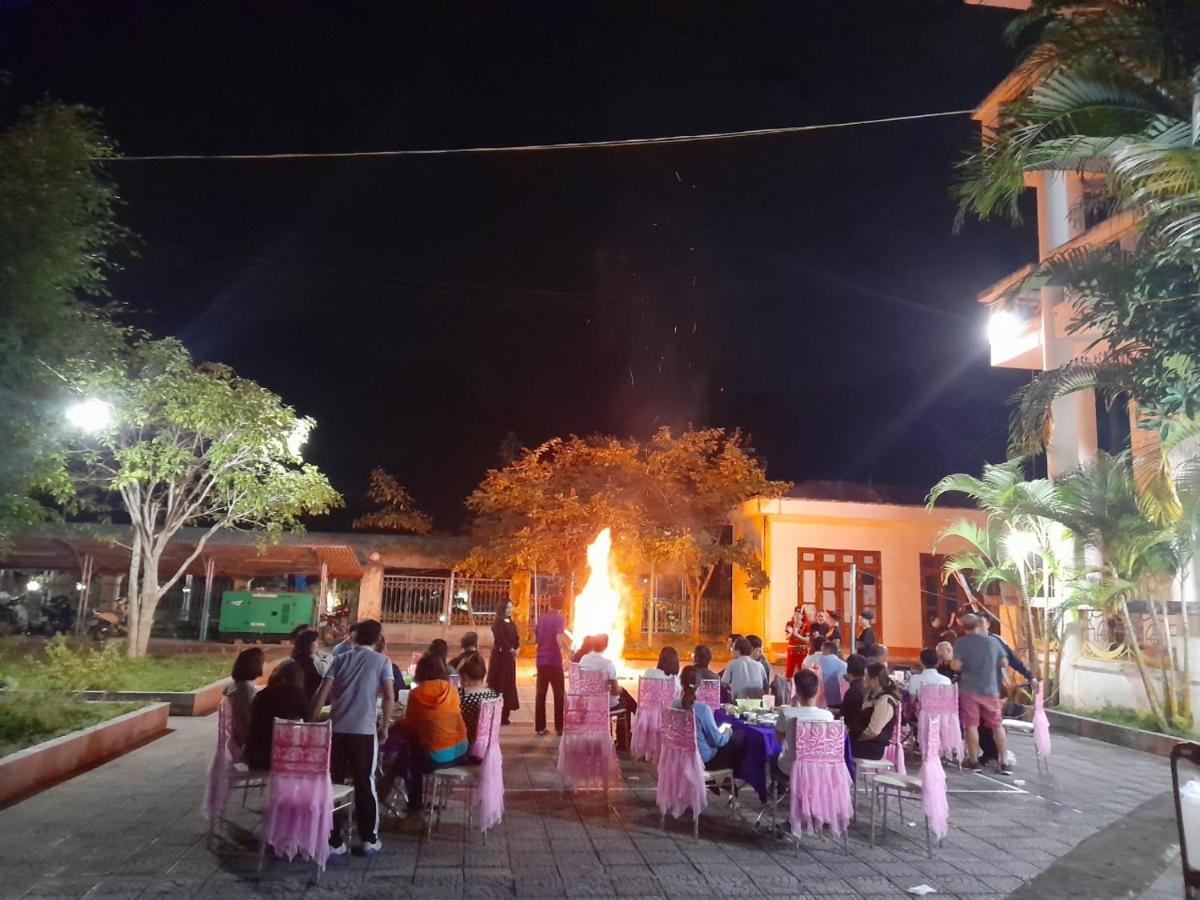 Khach San Vuon Quoc Gia Ba Be Hotell Bac Kan Exteriör bild