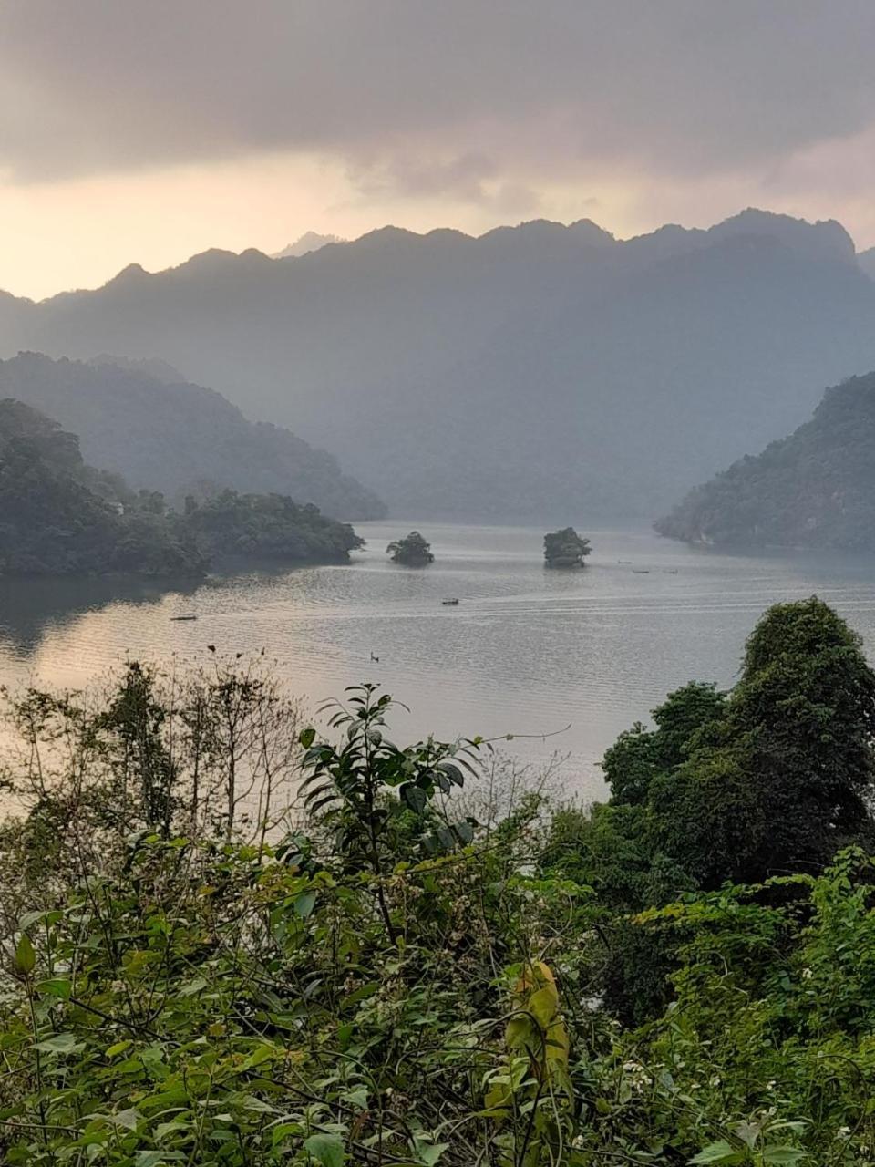 Khach San Vuon Quoc Gia Ba Be Hotell Bac Kan Exteriör bild