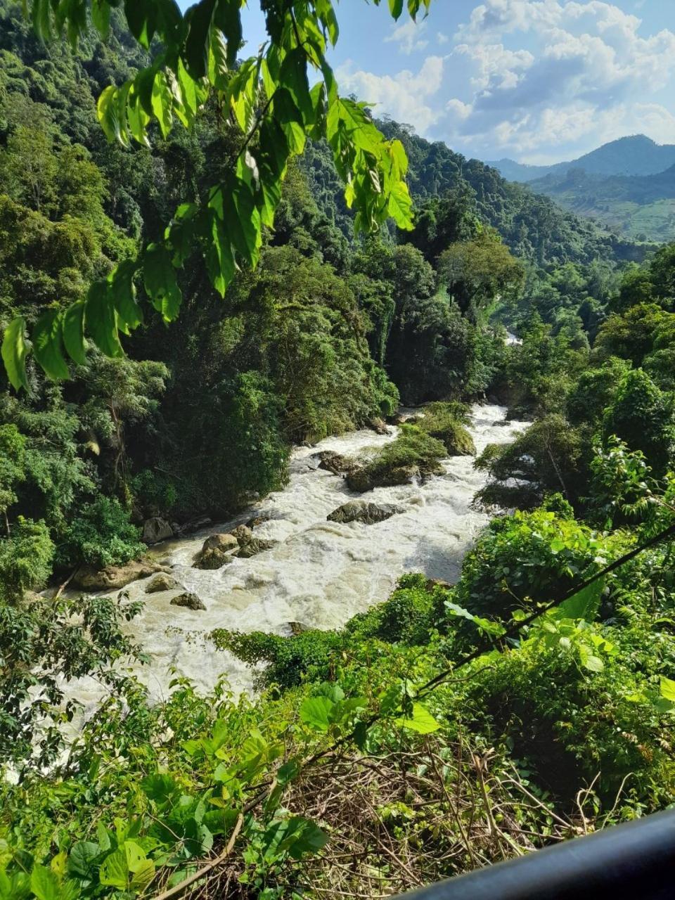 Khach San Vuon Quoc Gia Ba Be Hotell Bac Kan Exteriör bild