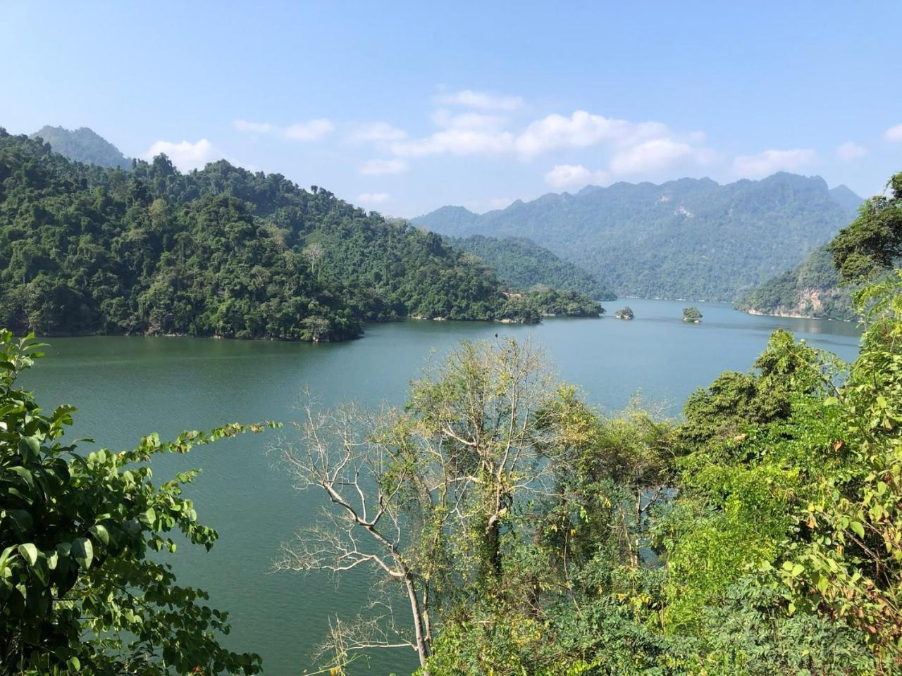 Khach San Vuon Quoc Gia Ba Be Hotell Bac Kan Exteriör bild